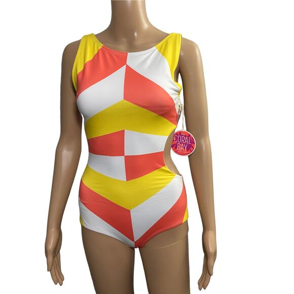 Fin Fun Color Block One Piece Swimsuit Size 4 - Picture 1 of 7